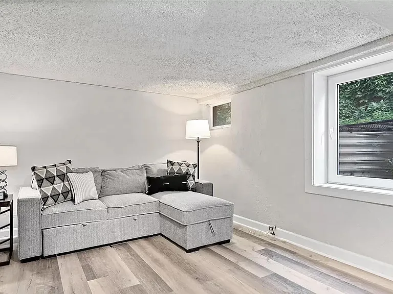 1325 N Monroe St #B — Photo 4