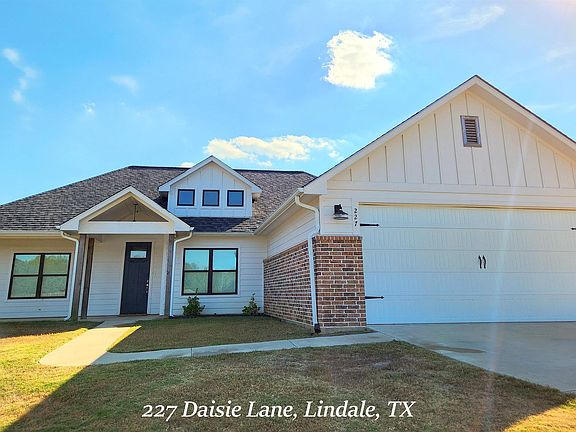 2nd image of 213 Meadow Ln #6