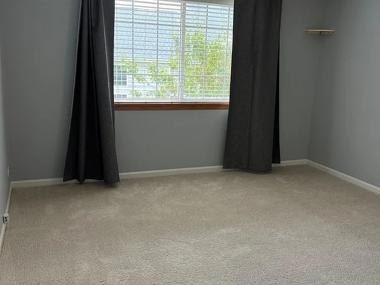 2210 Scott Ln — Photo 9