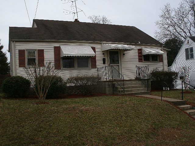1st image of 219 Rocklawn Ave