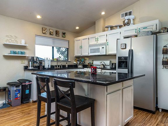 5th image of 18910 Horizon Ct