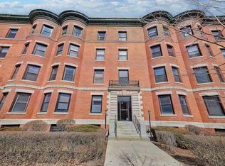 1060 Beacon St APT 1, Brookline, MA 02446
