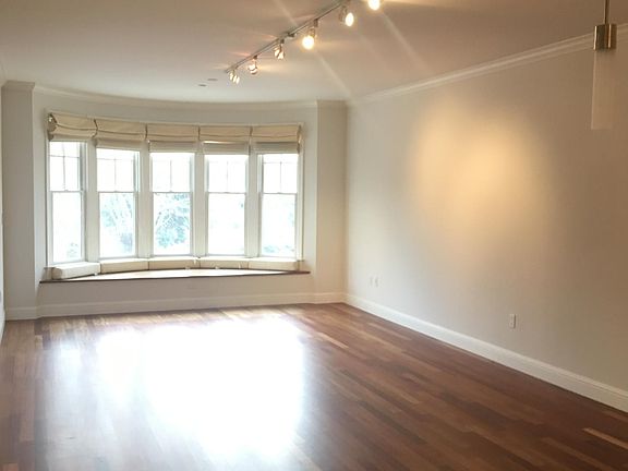 5th image of 3320 California St APT 1
