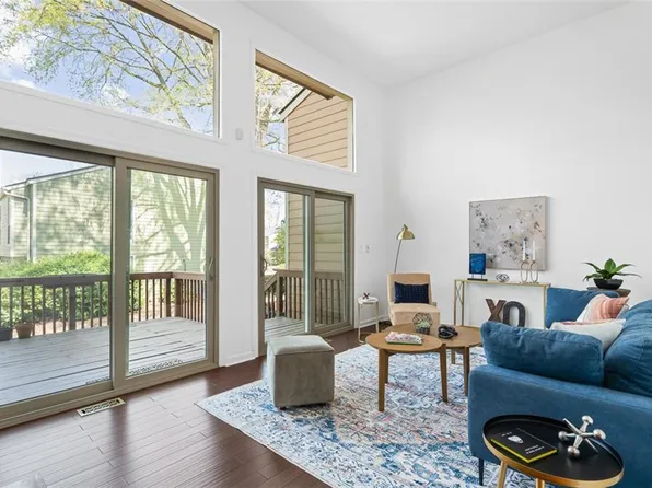 1127 Riverbend Club Dr SE, Atlanta, GA 30339