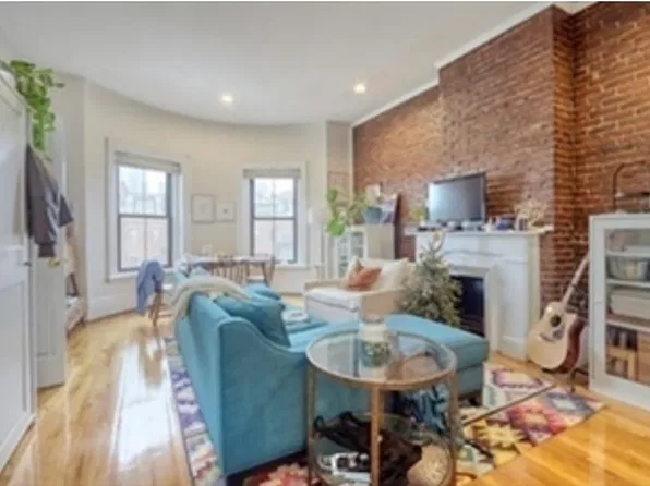 672 Tremont St APT 3F, Boston, MA 02118
