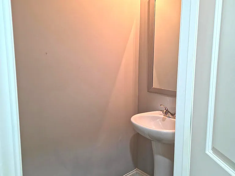430 Village Creek Dr #B — Photo 19