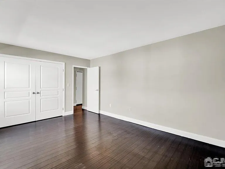 289 Main St #8K — Photo 14