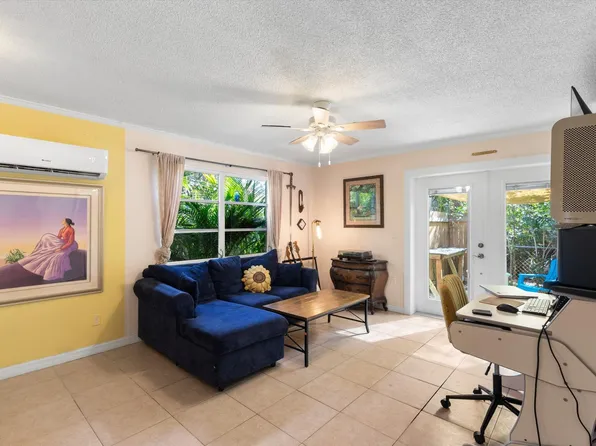 29284 Coconut Palm Dr, Big Pine Key, FL 33043