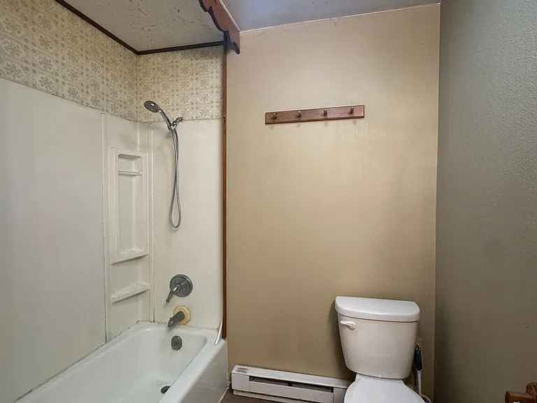 203 Railroad Ave — Photo 13