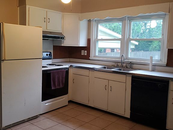 4th image of 609 Oxford State Rd