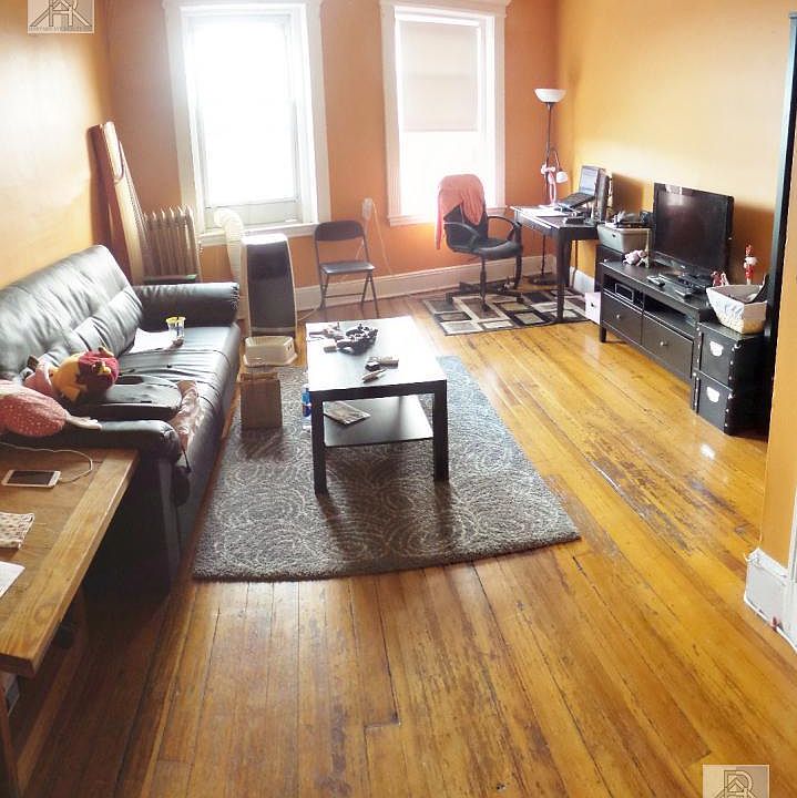 2nd image of 31 Orkney Rd #65