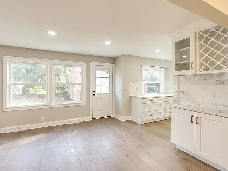 23914 Edgehill Dr — Photo 28
