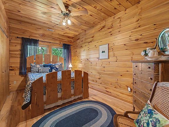 32nd image of 453 Macs Mountain Retreat Ln