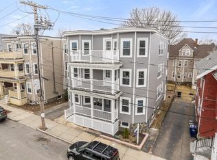 23 Verdun St FLOOR 3, Dorchester, MA 02124