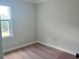 1916 Twin Lake Dr, Holly Springs, NC 27540