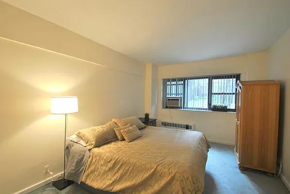 Sold by Real Direct | media 18