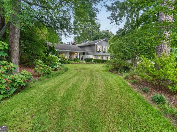 1701 Driftwood Pl, Snellville, GA 30078