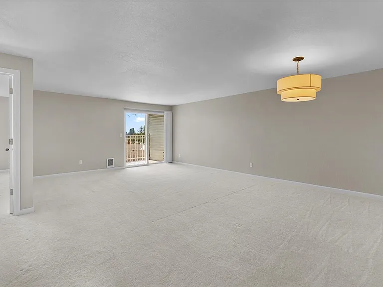9815 Holly Dr #A305 — Photo 9