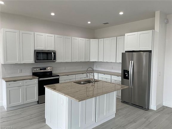 3rd image of 561 5th AVE