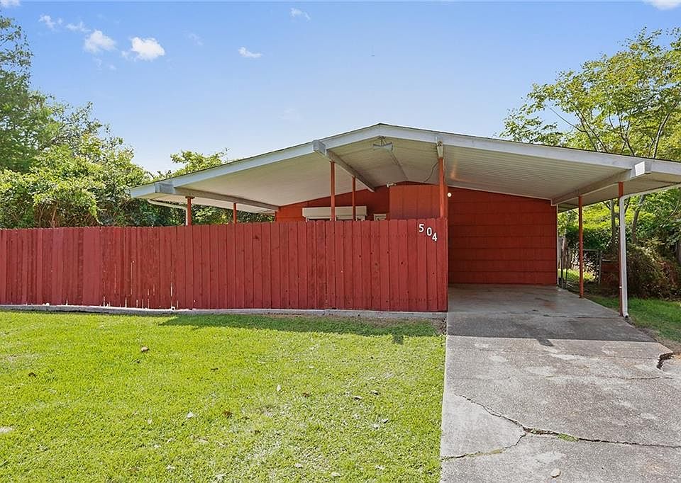 1st image of 504 E Forest Lawn Dr