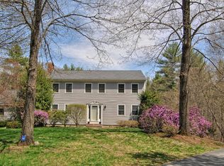 61 Quincy Dr, Bedford, NH 03110