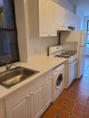 Rented by Keller Williams NYC | media 10