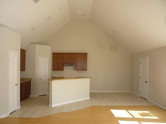 4th image of 1512 Dutchman Creek Dr