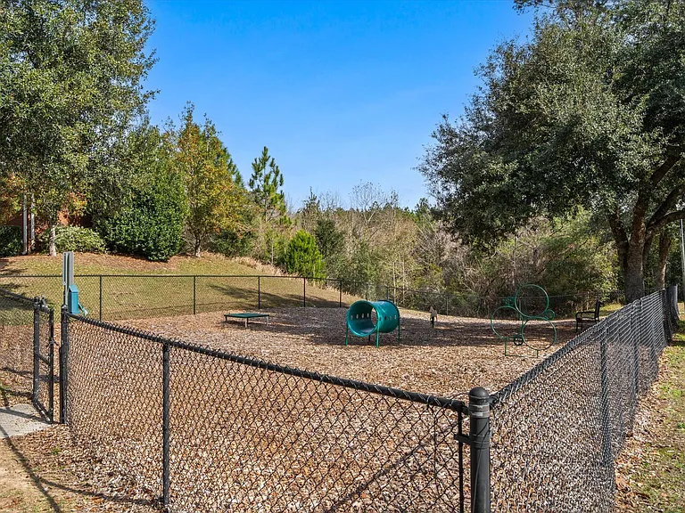 Cypress Cove Apartment Homes — Photo 31