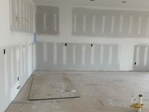4th image of 4411 S Rotterdam Dr