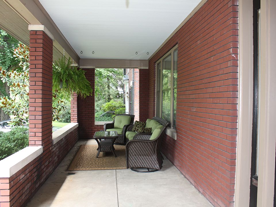 2nd image of 280 S Ashland Ave