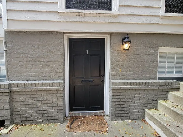 123 W Charlton St #1 — Photo 2