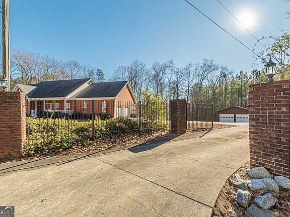 3rd image of 4346 Leola Rd