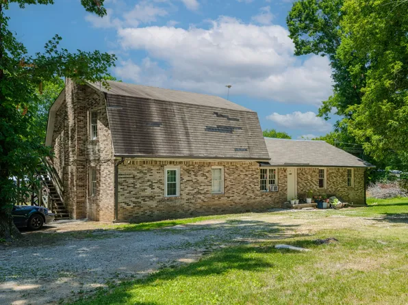 1380 Mapleash Ave, Columbia, TN 38401