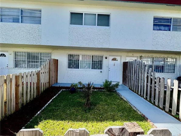 1481 NE 150th St APT 102, Miami, FL 33161