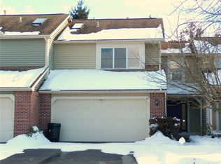 34 Montreal Pl, Rochester, NY 14618