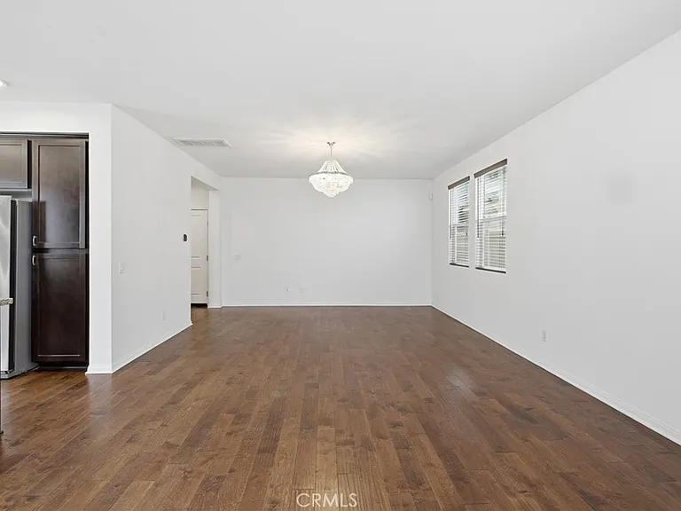 26844 Albion Way — Photo 4