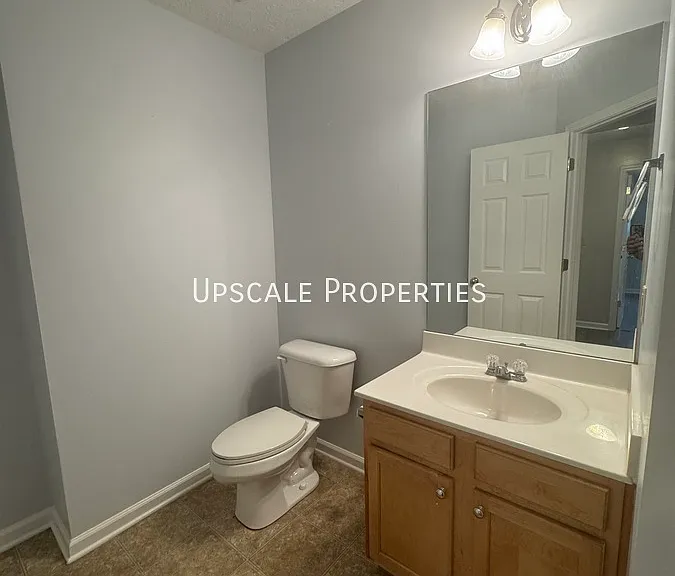 3009 Roundway Down Ln — Photo 8