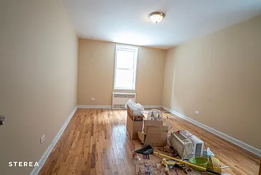 Rented by Sterea Agency