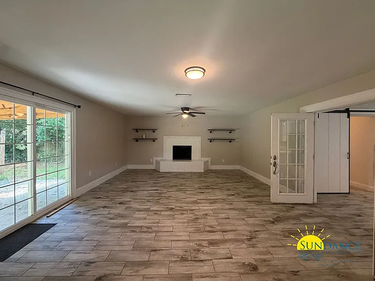 219 Pilgrim Ave — Photo 2