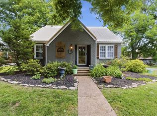 103 Barnwell Ave, Centerville, TN 37033