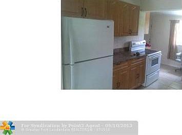 4th image of 3437 April Ave