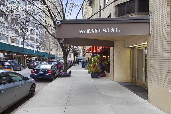 Rented by Lofts and Flats LLC | media 21