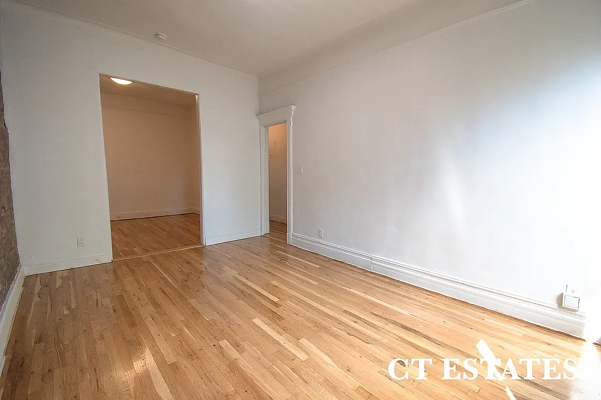 1762 Bergen Street — Photo 3
