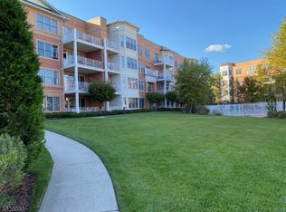 3107 Pointe Gate Dr, Livingston, NJ 07039