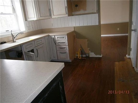 3rd image of 9986 Morganstrace Dr