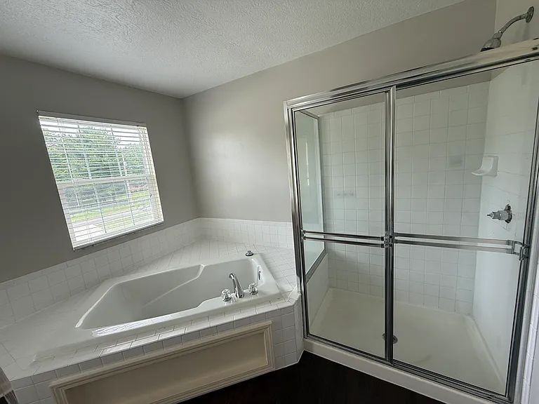 5990 Rings Rd — Photo 30
