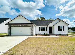 512 Isaac Branch Dr, Jacksonville, NC 28546