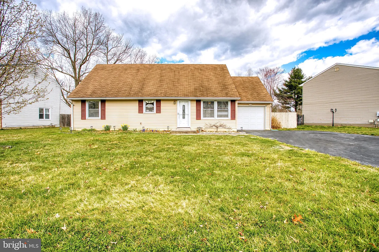 116 Fantasia Dr photo 1