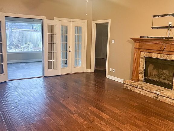 3rd image of 113 Bayside Dr
