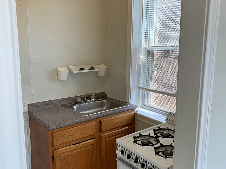 415 S 42nd St #12 — Photo 12